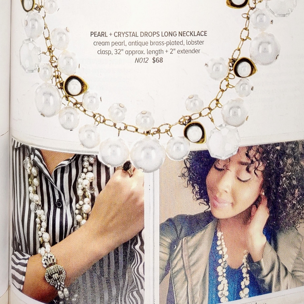 Pearl and Crystal long necklace - Picture 2 of 5